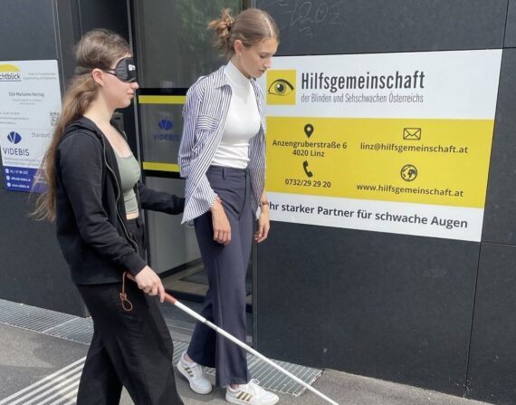 Hilfsgemeinschaft-fur-Blinde-und-Sehschwache-Schulerinnen-1