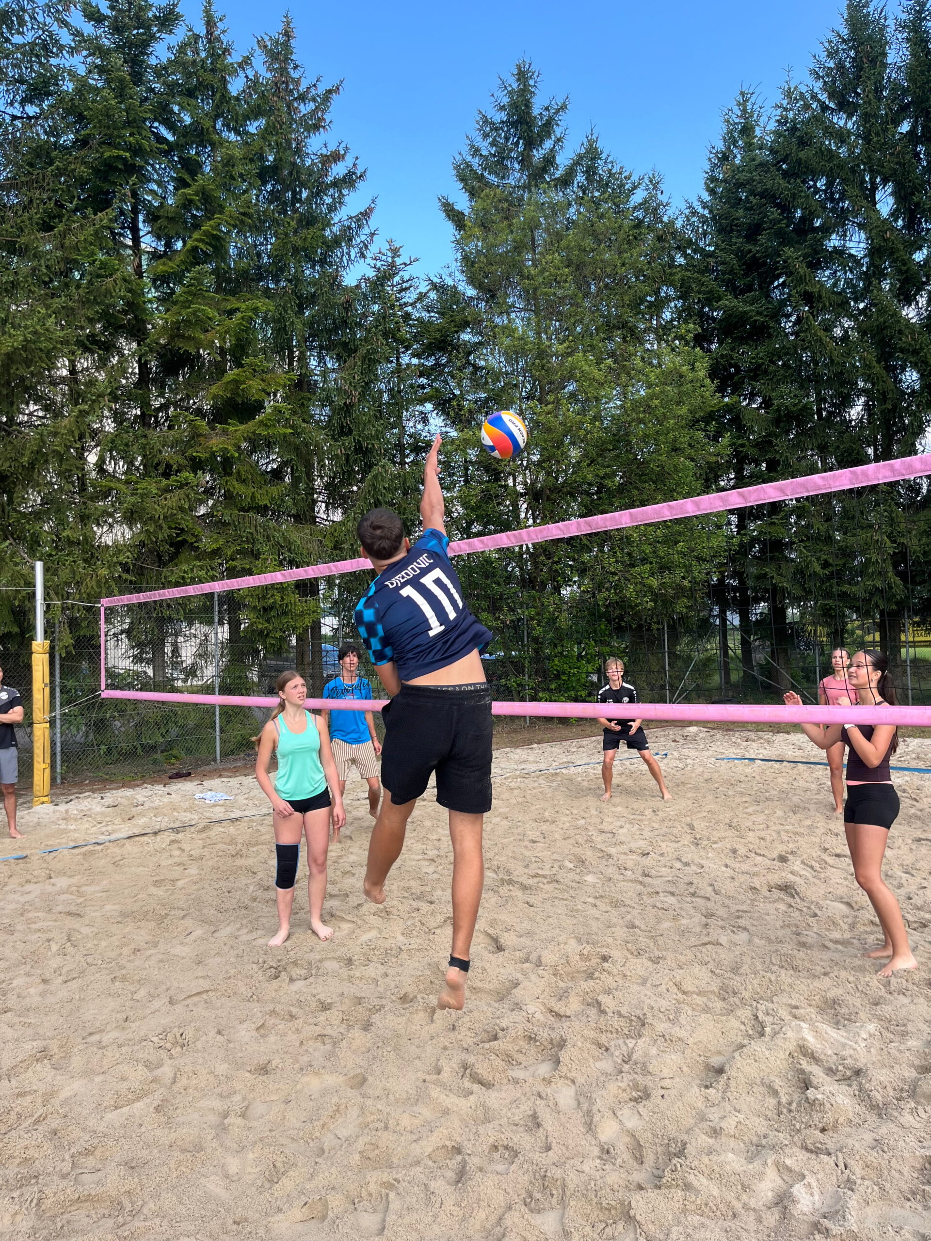 Volley4